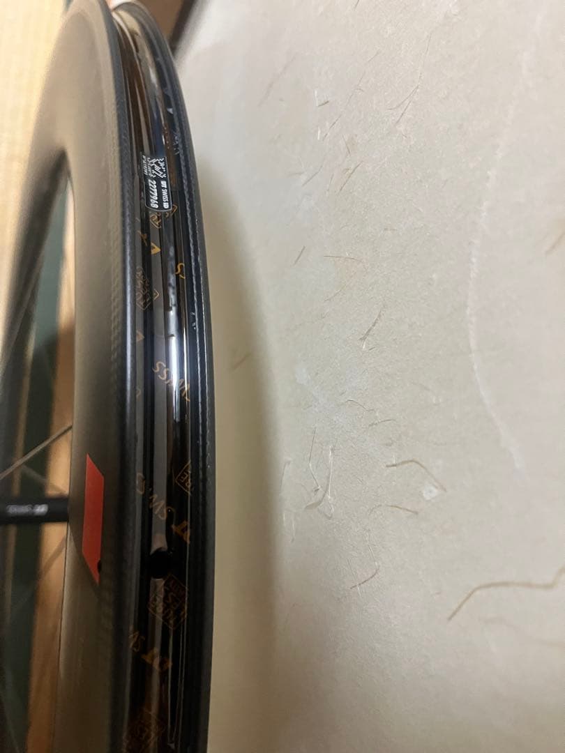 美品　DTSWISS ARC1100 dicut 80 リムブレーキ用フロント用