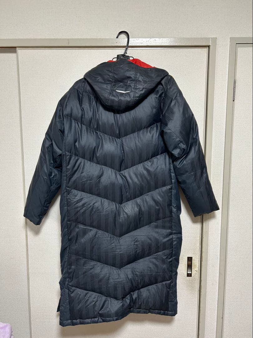 adidas ベンチコート ダウン M 黒/赤