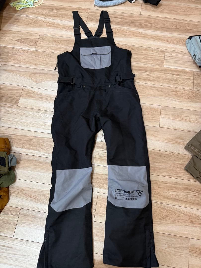 VOLCOM アノラックジャケット パンツ セット Lとビブパンツ