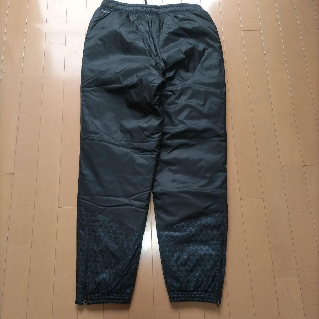 【新品未使用】プーマ ピステ パデットパンツ　中綿　XLサイズ