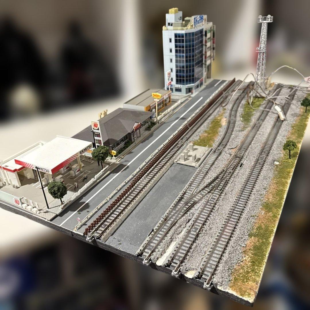 引取り希望　Nゲージ 貨物ターミナル車両展示用ジオラマ　鉄道模型