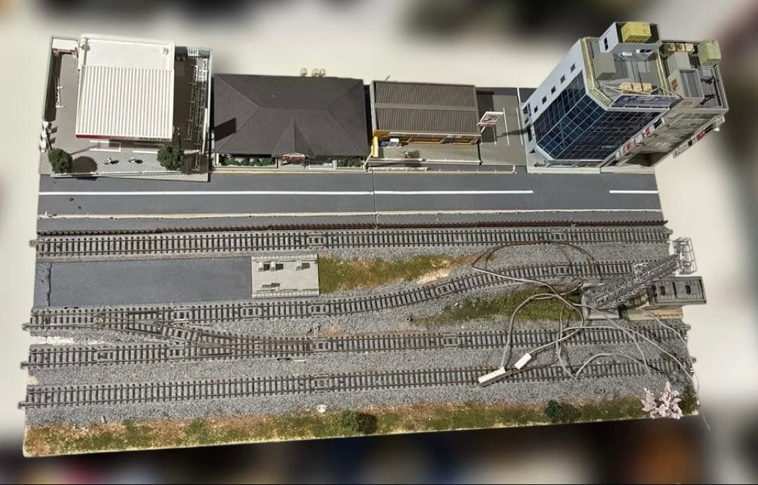 引取り希望　Nゲージ 貨物ターミナル車両展示用ジオラマ　鉄道模型