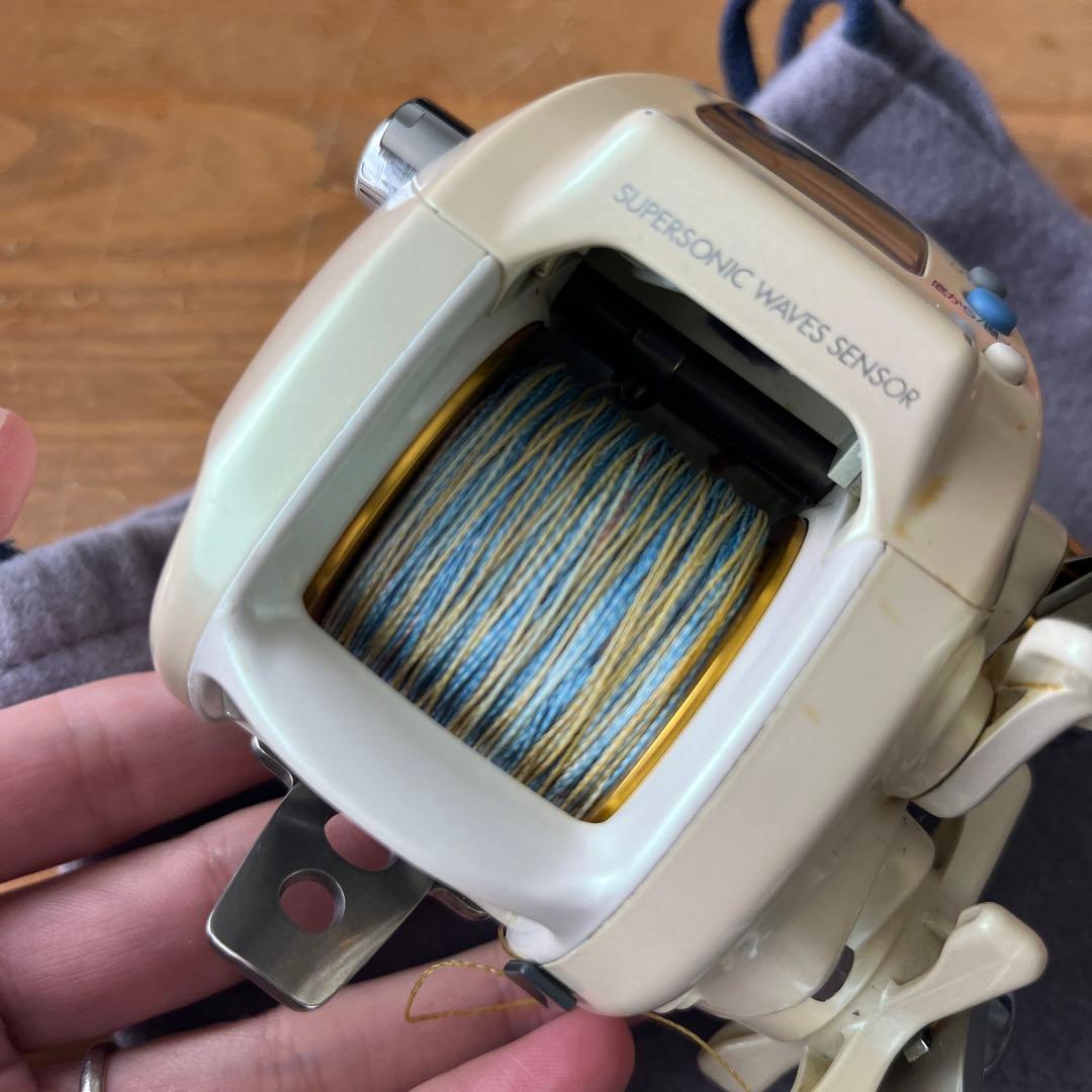 Daiwa タナコン　300W 電動リール 収納袋・コード付
