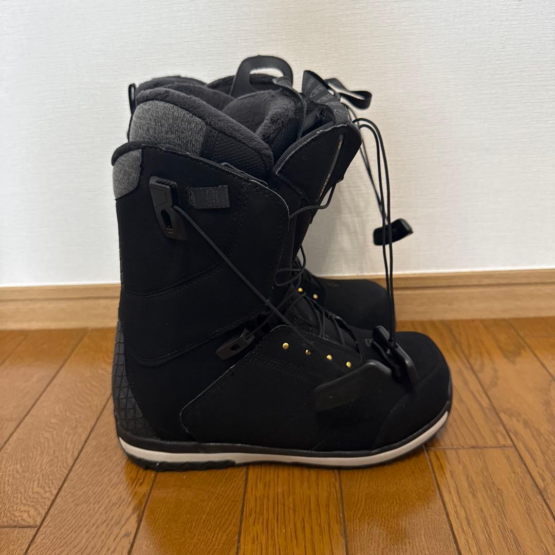 草*剣様 Salomon スノーボードブーツ ブラック&ブーツバッグ赤
