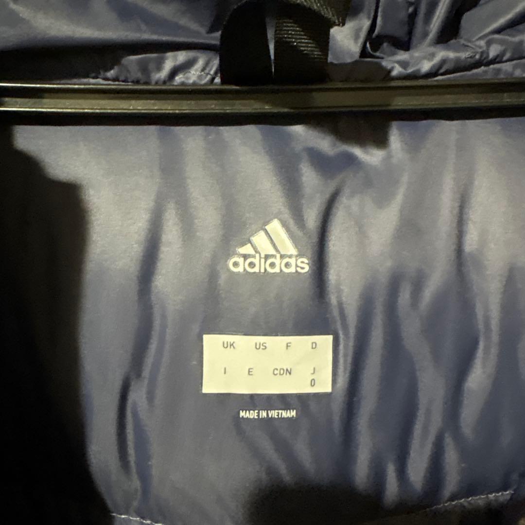 タイムセール✴︎美品✴︎ adidas Oサイズ ネイビー ダウンコート フード付き