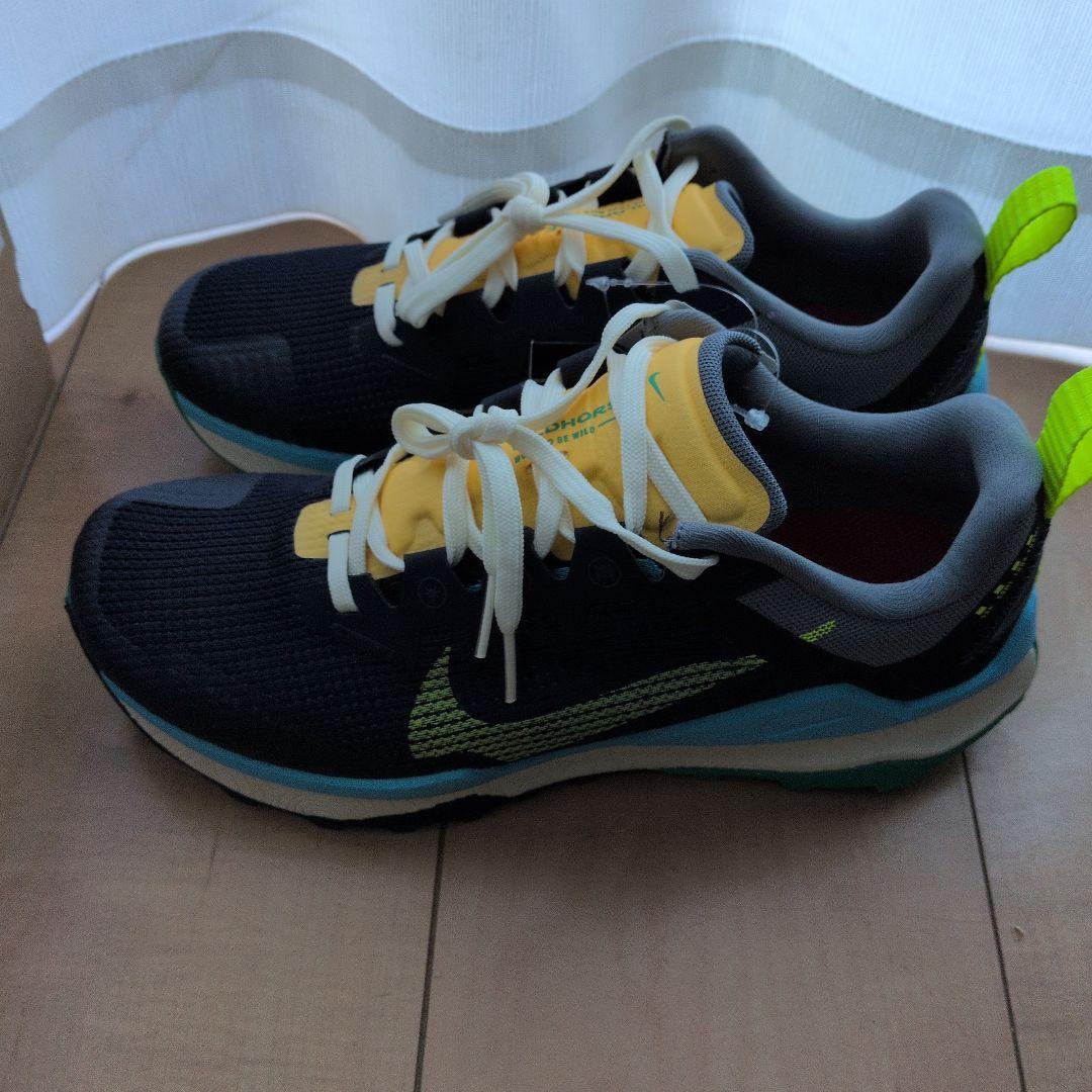NIKE REACT WILDHORSE 8 サイズ25