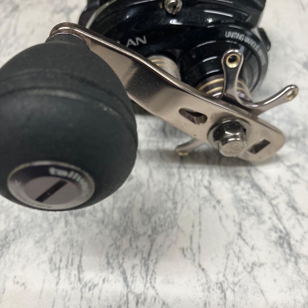 中古　エラン　ワイドパワー　71BR 右巻き　ベイトリール　怪魚　ライギョ