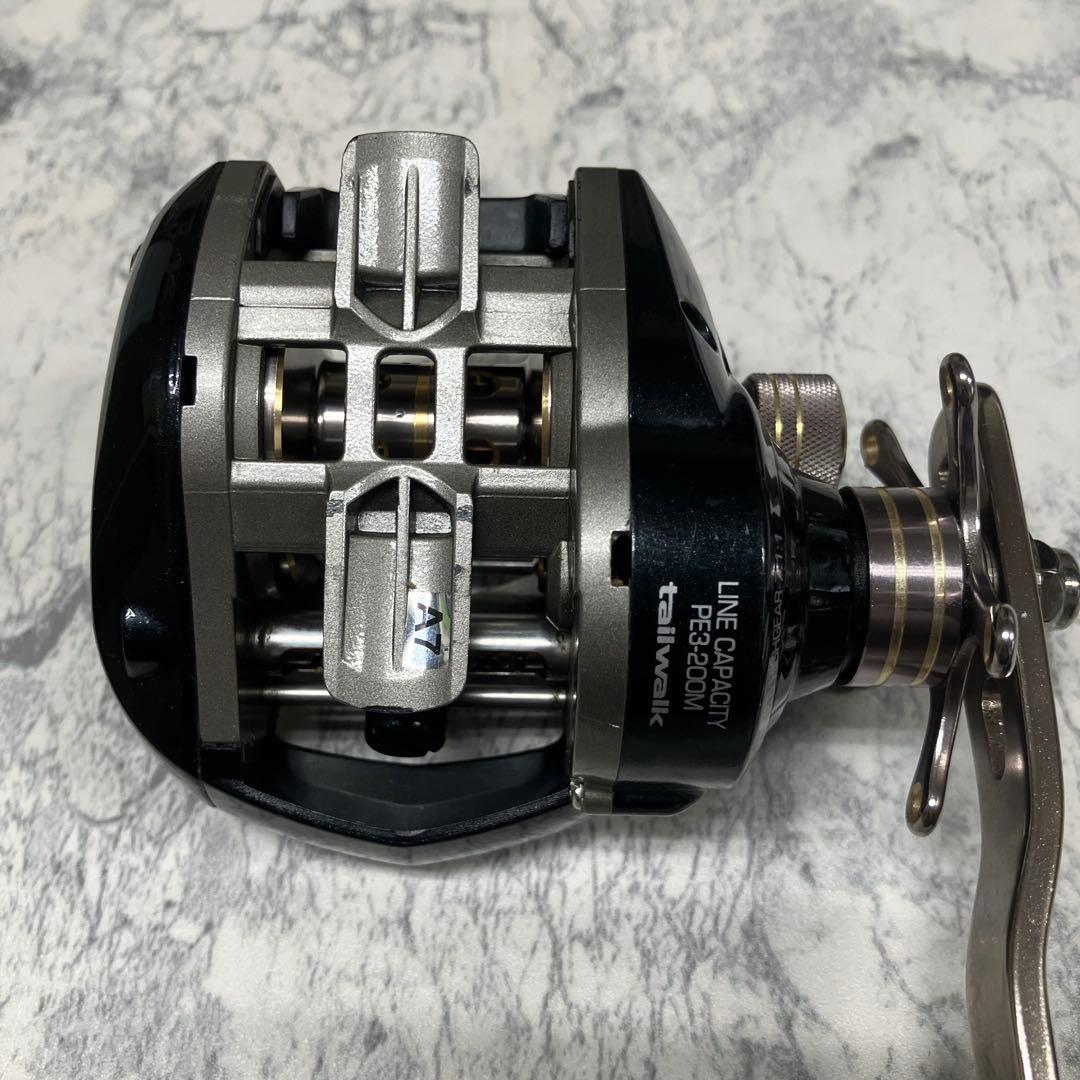 中古　エラン　ワイドパワー　71BR 右巻き　ベイトリール　怪魚　ライギョ