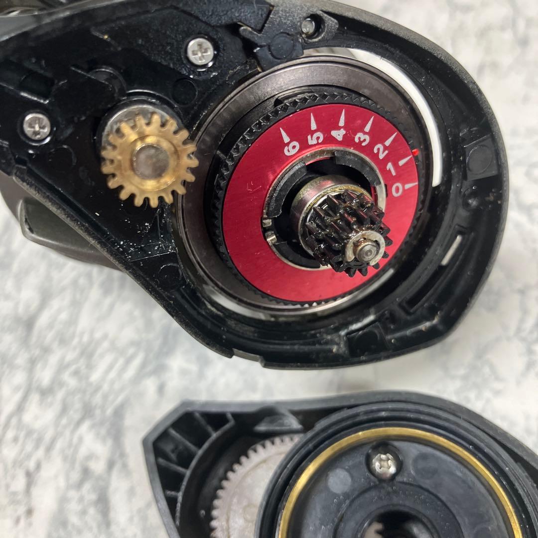 中古　エラン　ワイドパワー　71BR 右巻き　ベイトリール　怪魚　ライギョ