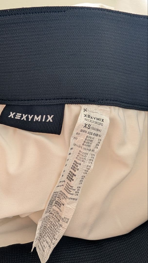 XEXYMIX ホワイトアシンメトリーキュロット プリーツスカート