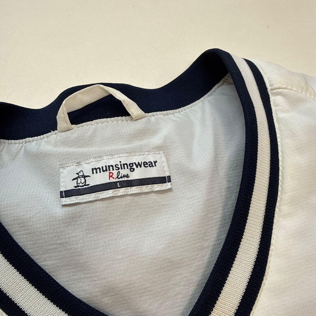 【今週いっぱい値下げ】munsingwear ホワイト Vネックジャケット