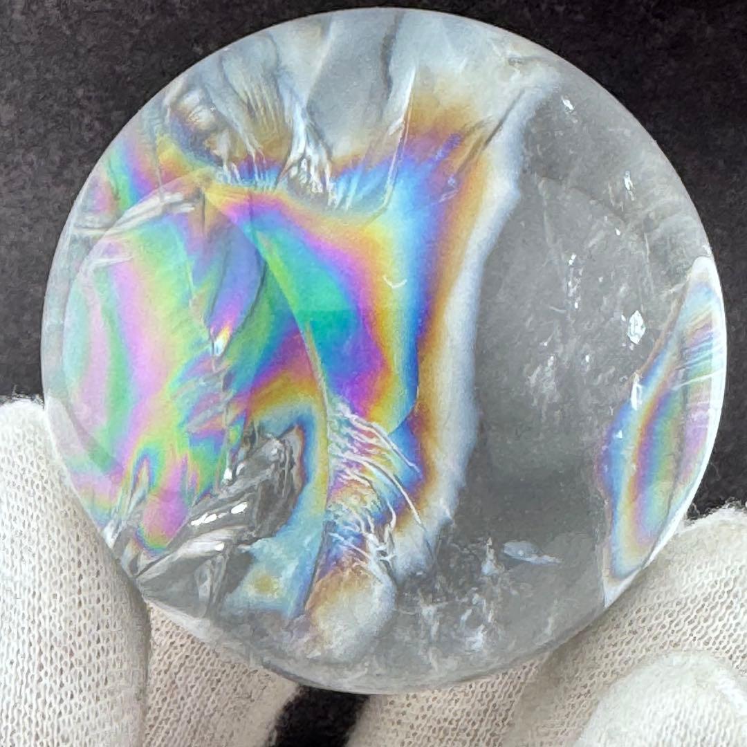 M-13虹入り水晶スフィア　アイリスクォーツ　天然石　クリスタル　パワーストーン