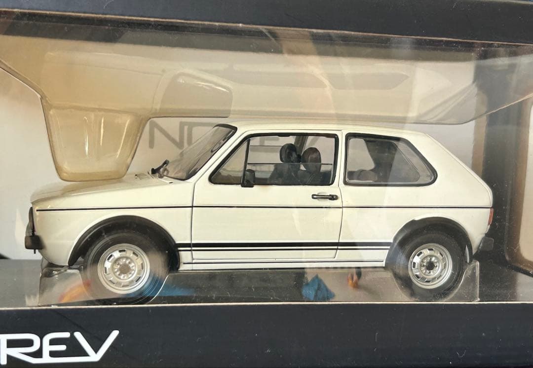 NOREV 1:18 ゴルフGTI ミニカー 未開封未展示
