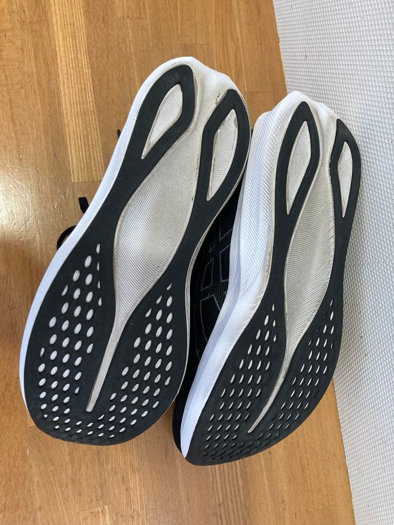 アシックス　エボライドスピード3 ASICSマジックスピード