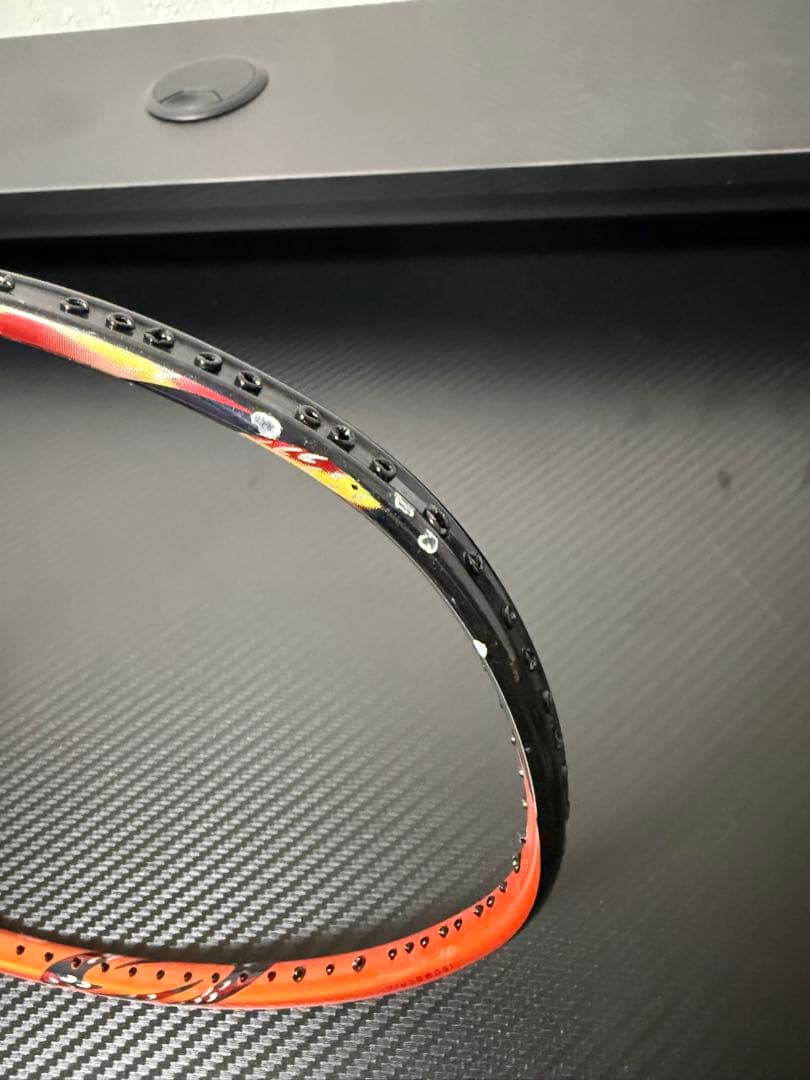 ASTROX 99 バドミントンラケット 3U21 G5