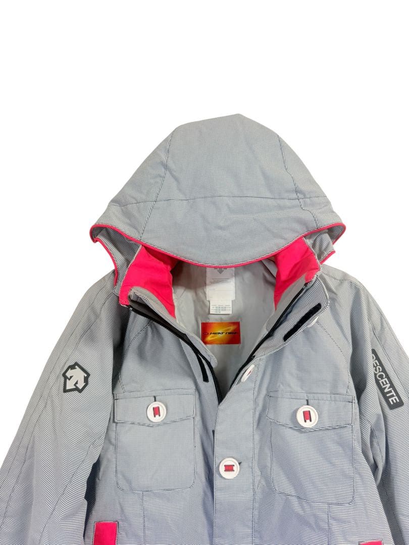 美品 デサント DESCENTE キッズ スキーウェア サイズ140 スノボにも