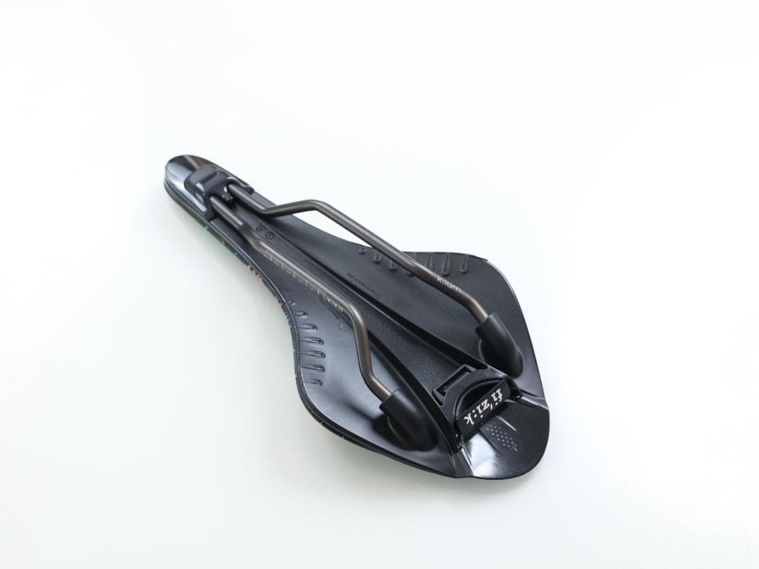 FIZIK VERSUS EVO ANTARES R3 kiumレールTEST版