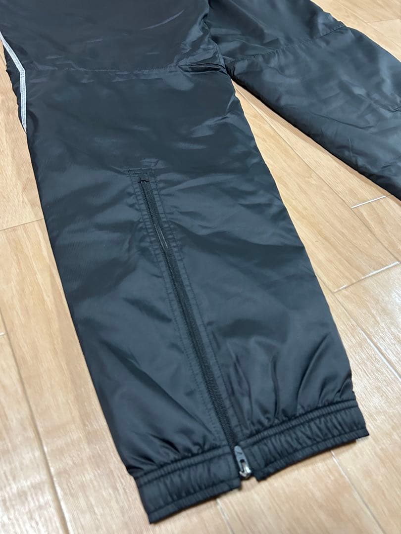 PUMA ウィンドブレーカー ブラック　サイズO