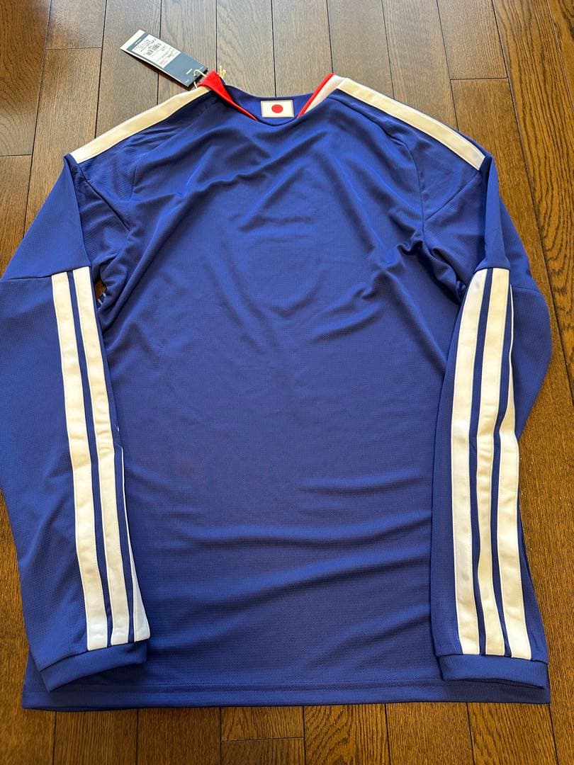 F*i様 【新品タグ付】サッカー 日本代表 2026 ホーム　ユニフォーム　長袖