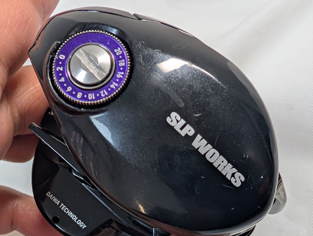 ハンドル無し　ダイワ 管400HF タトゥーラ SV TW8.1 右巻
