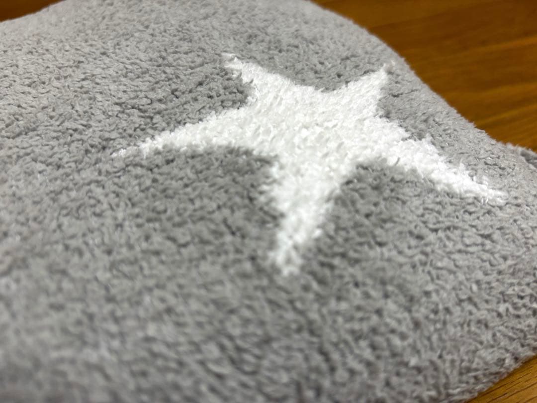 【美品】kashwere カシウエア トラベルブランケット ★星柄×グレー★
