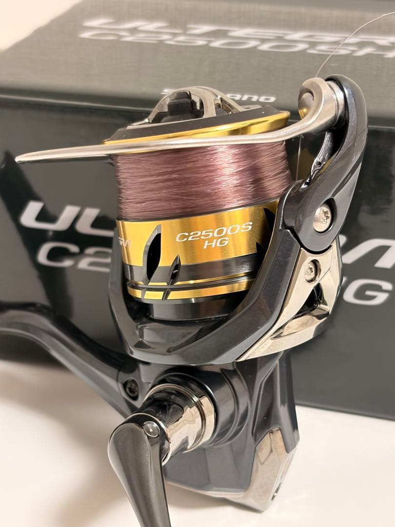 ULTEGRA C2500SHG スピニングリール　25アルテグラ　淡水のみ