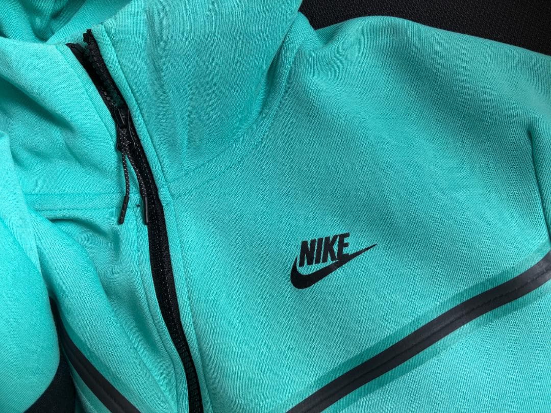 美品 central cee着用 NIKE テックフリース セットアップ