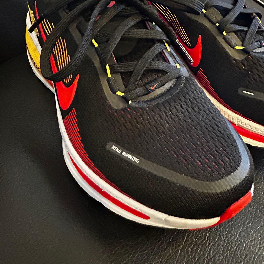 【美品】NIKE ボメロ18 28.0㎝