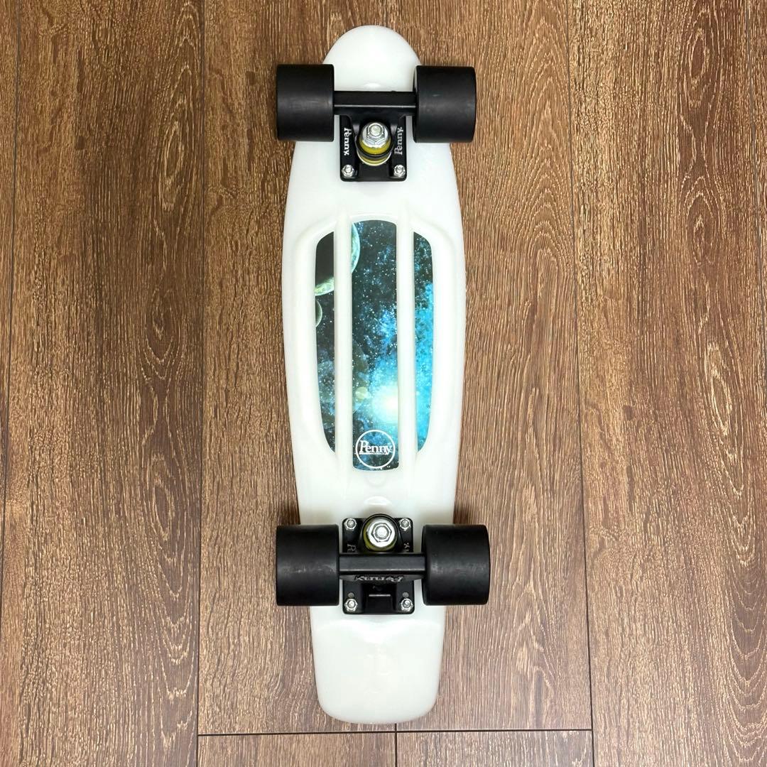 Penny ホワイト蓄光モデル 22インチ スケートボード ペニー