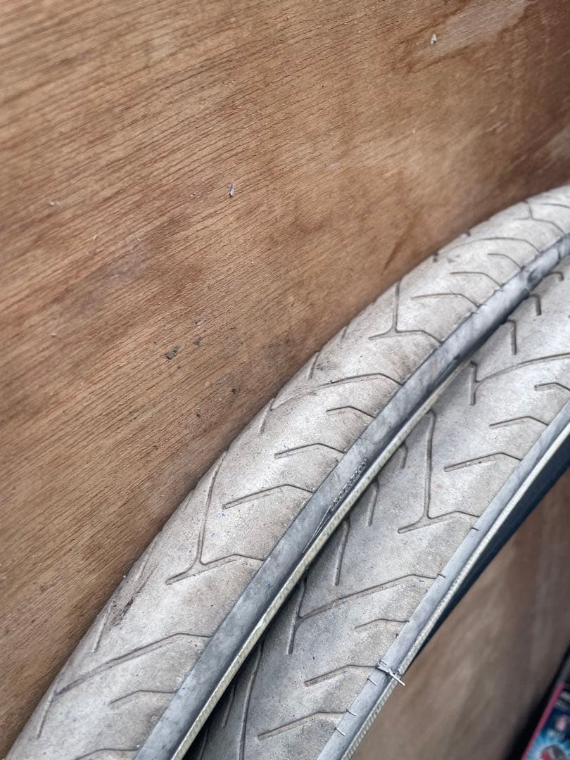 パナレーサー　700×28c 2本セット