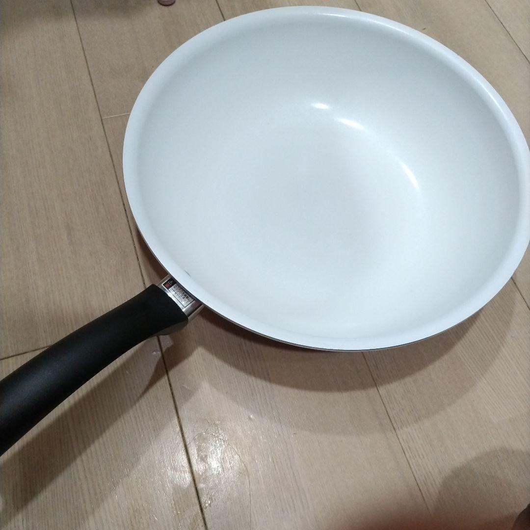 セラミックフライパン