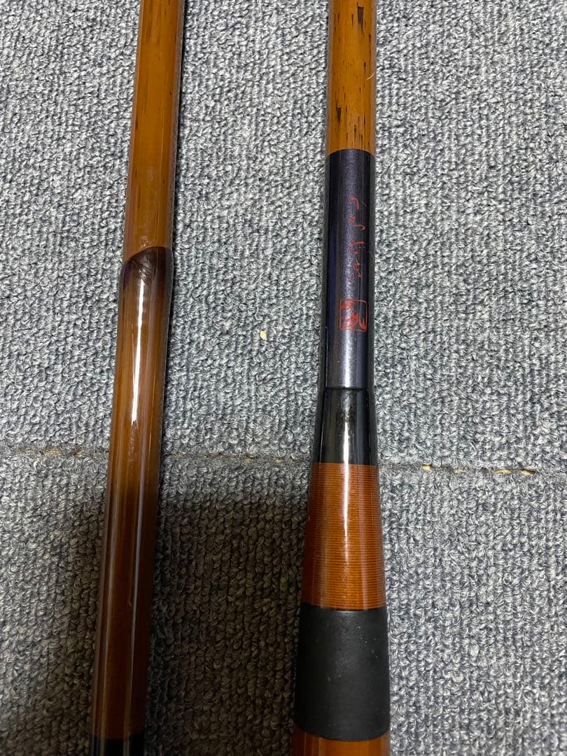 ヘラブナ竿掛けとタモの柄。