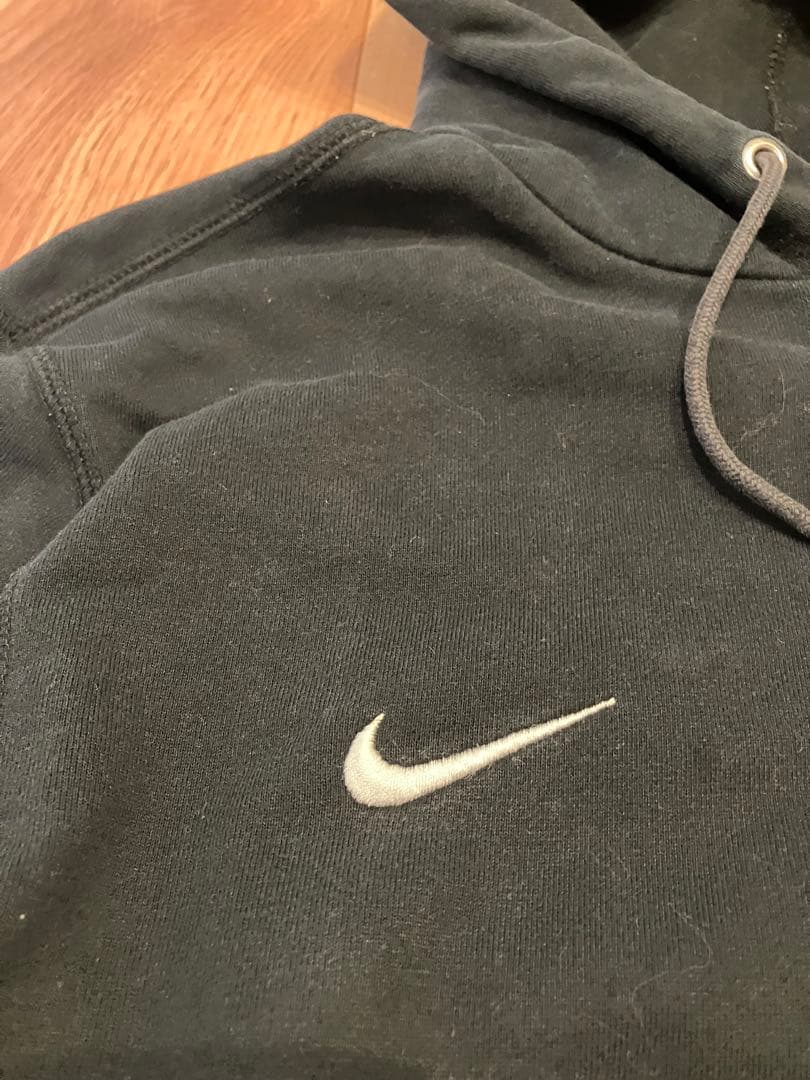 ユベントス Nike 刺繍ロゴ プルオーバーパーカー 古着　ナイキ