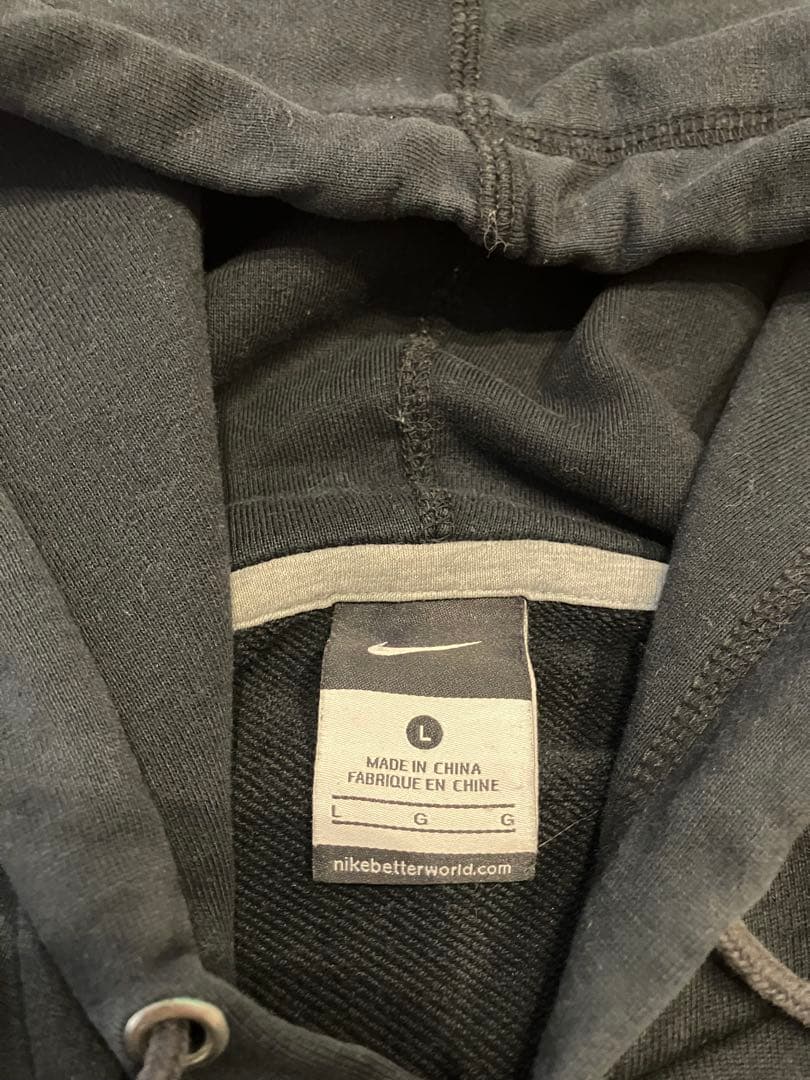 ユベントス Nike 刺繍ロゴ プルオーバーパーカー 古着　ナイキ