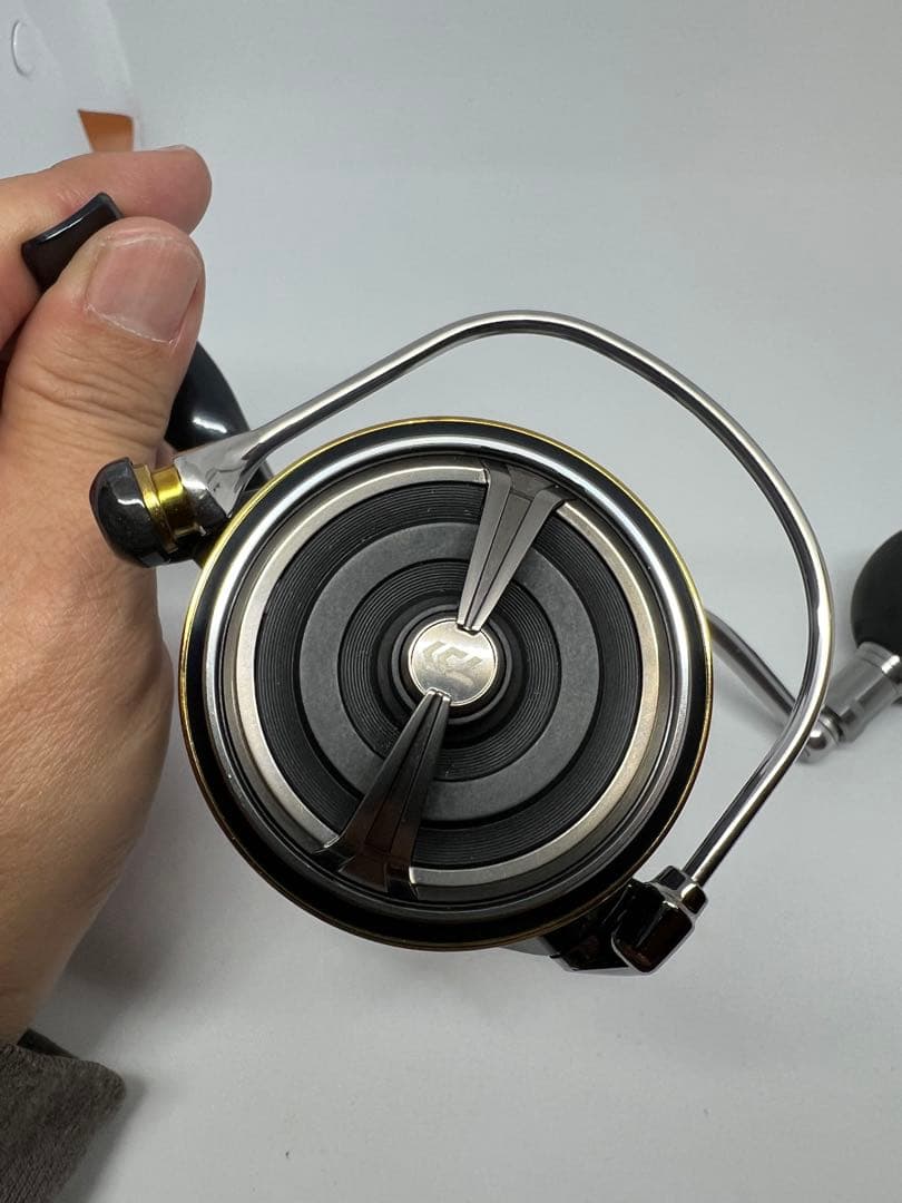 Daiwa 19セルテート 4000C 美品