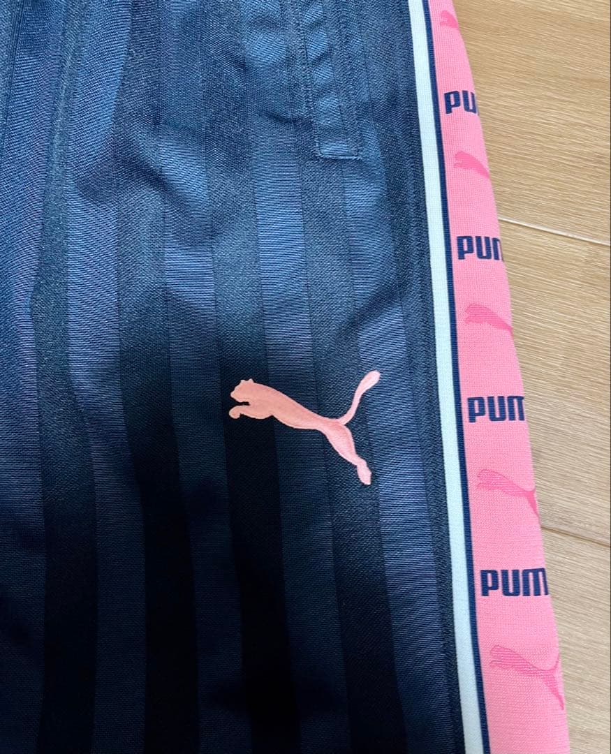 土日お値引き❗️【美品】PUMA ジャージ上下セット ネイビー/ピンク
