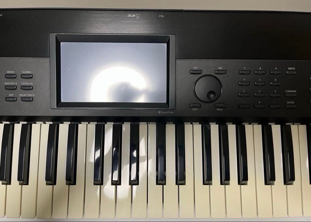 KORG KROME 73鍵盤キーボード