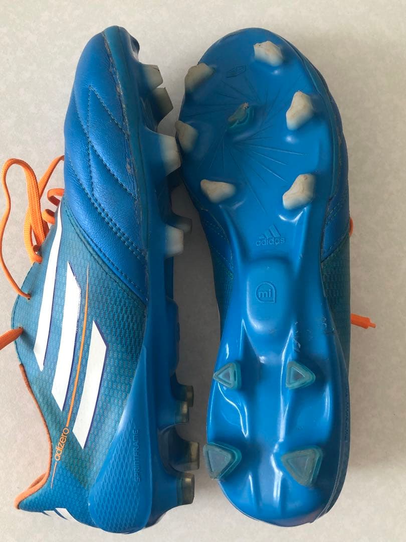 サッカースパイク　アディダス　アディゼロf50 26センチ