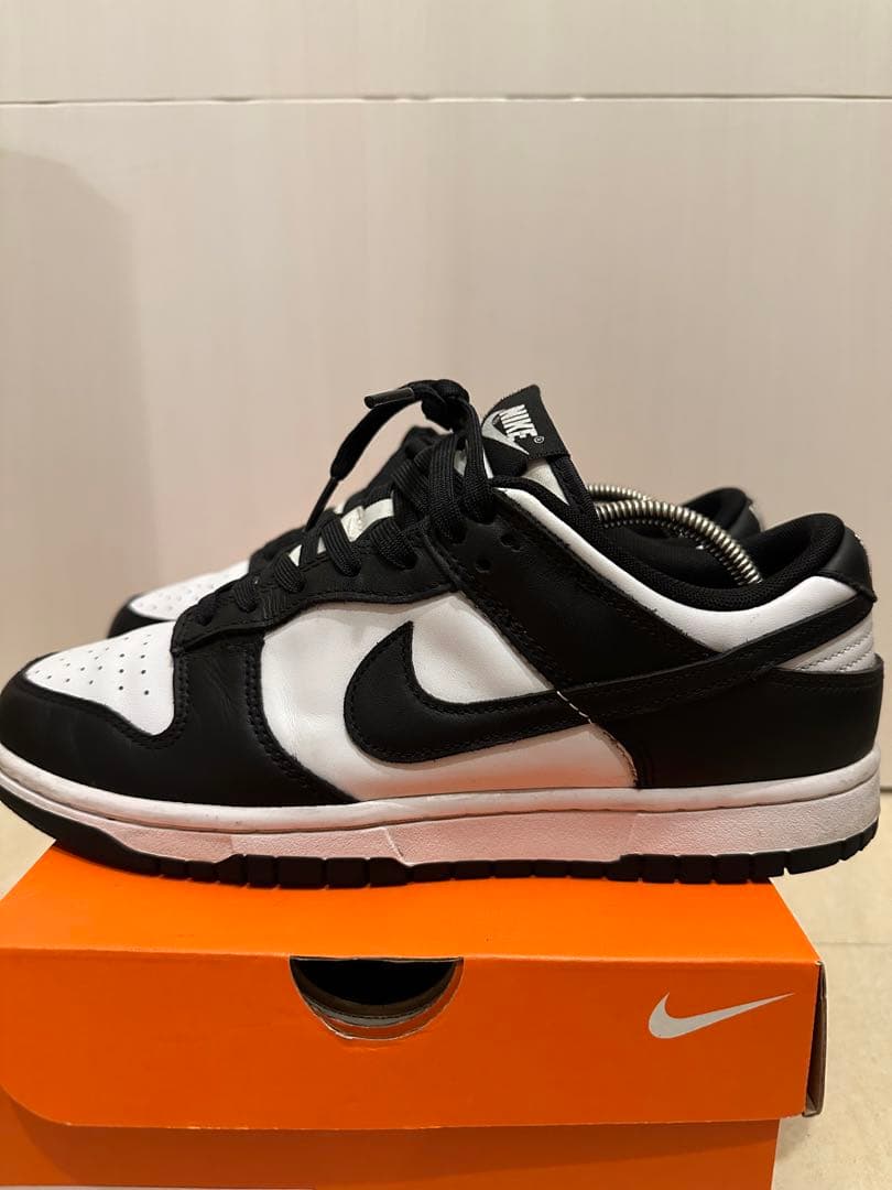 美品・Nike Dunk Low パンダダンク