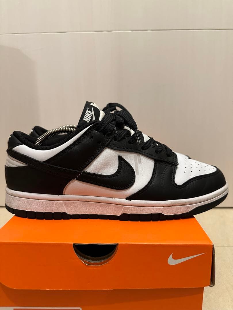 美品・Nike Dunk Low パンダダンク
