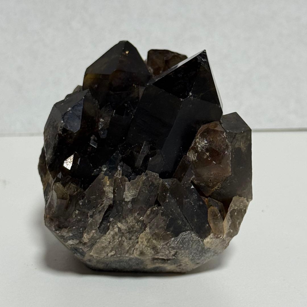 484g モリオン クラスター 漆黒コンゴ産 原石 天然石 魔除け
