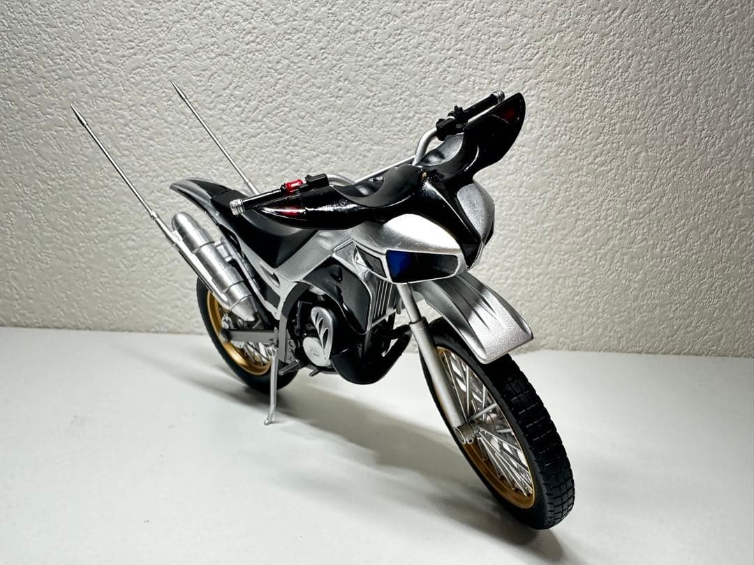 S.H.Figuarts トライチェイサー2000 ポリスヘッド　塗装品
