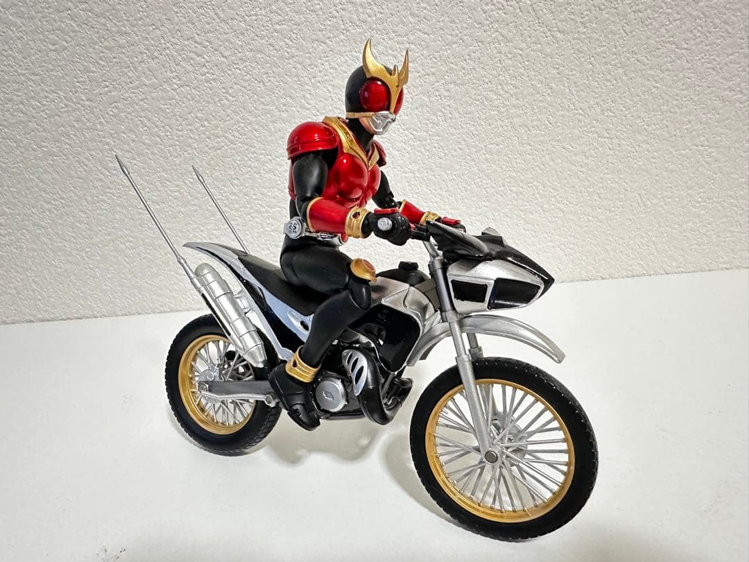 S.H.Figuarts トライチェイサー2000 ポリスヘッド　塗装品