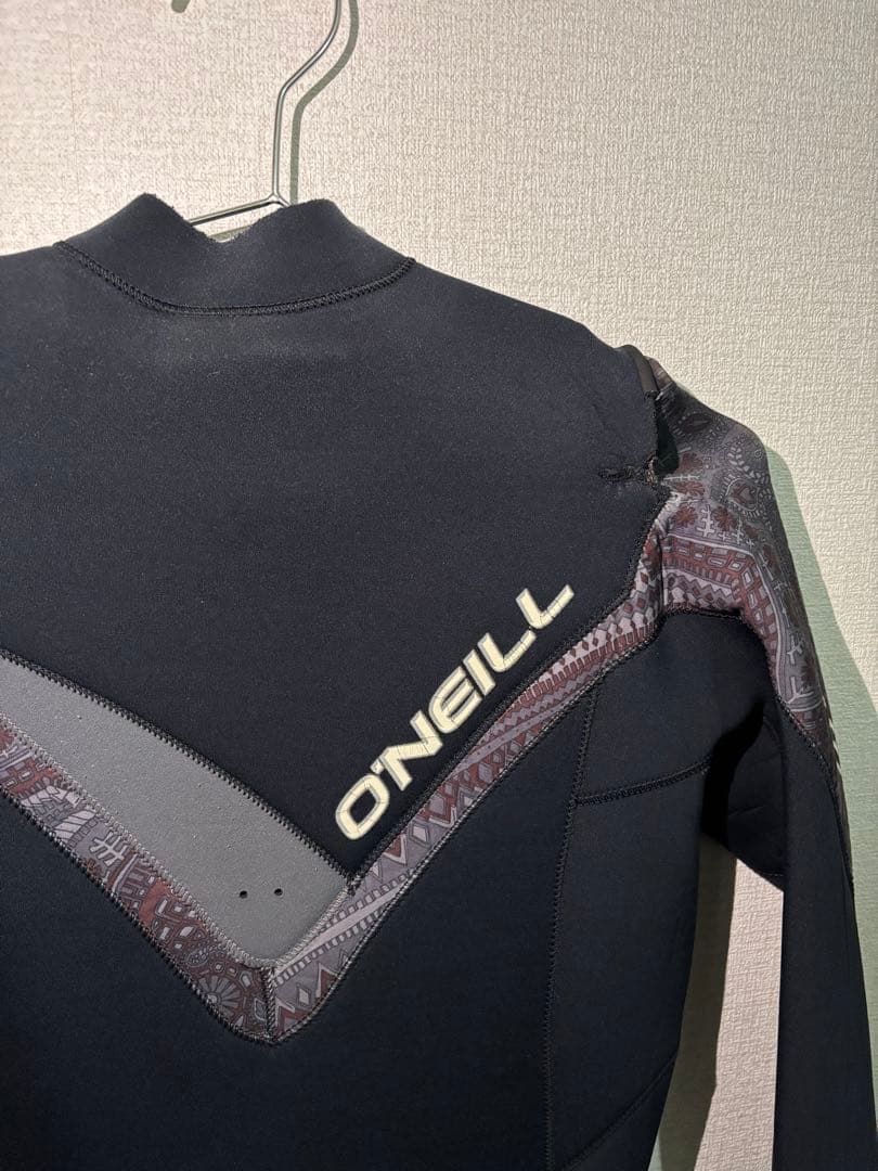 O'Neill ブラック フルスーツ