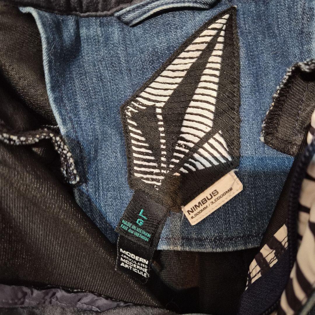 VOLCOM スノーボードパンツ Lサイズ　難有り