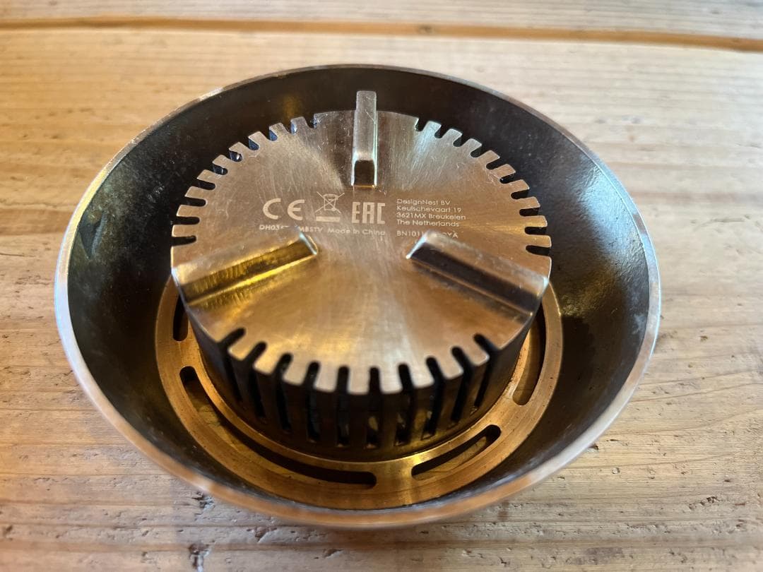 EMBER STOVE 焚き火台
