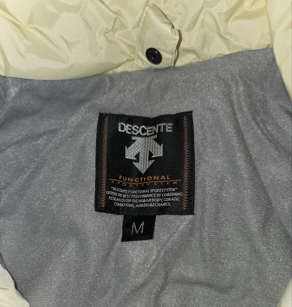 DESCENTE スノーボードジャケット 上アイボリー/クリーム 下レッド M