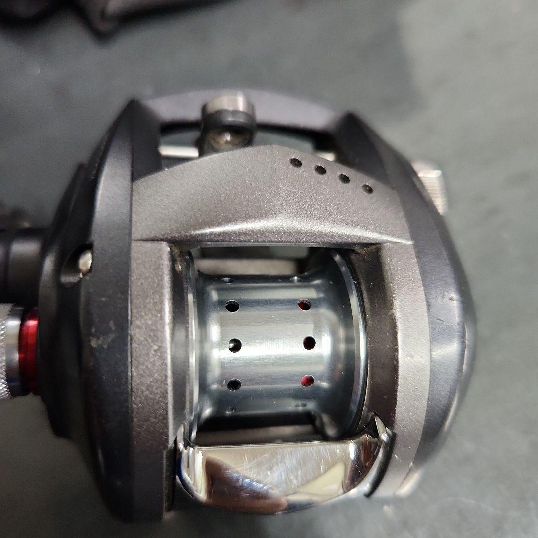 DAIWA PX68R/L ベイトリール