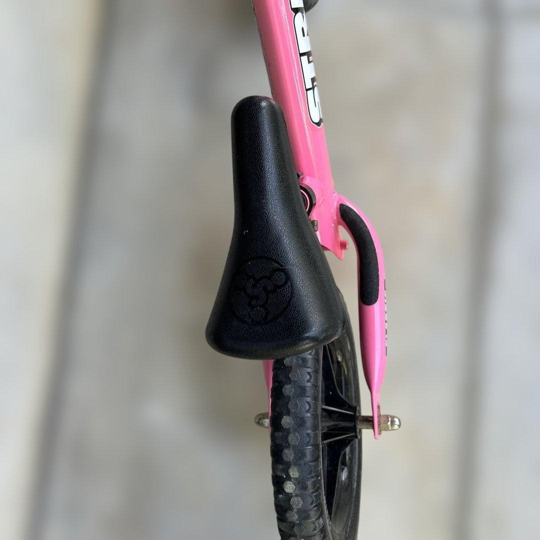 ストライダー　ピンク　美品