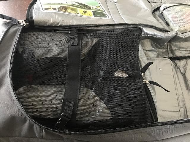 背負わないから、疲れない。ウィールによる自走牽引で全装備を携行できるバッグ